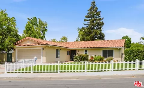 29107 Hillrise Dr, Agoura Hills, CA 91301