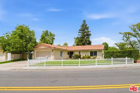 29107 Hillrise Dr, Agoura Hills, CA 91301