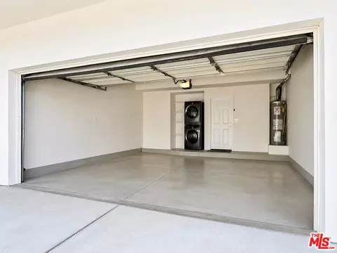 Other - 418 E Hardy St #2, Inglewood, CA 90301 photo 2 of 4