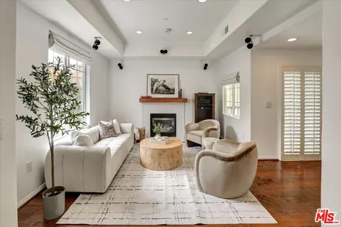 7301 W Manchester Ave #117, Los Angeles, CA 90045