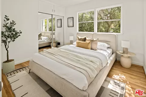2477 Walnut Ave, Venice, CA 90291 photo 13