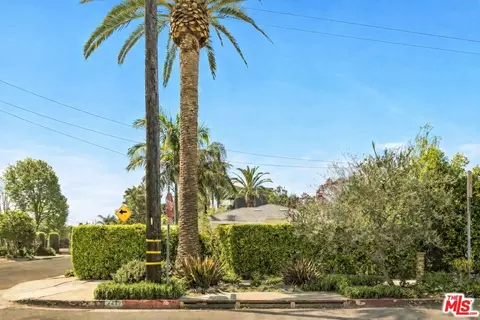 2477 Walnut Ave, Venice, CA 90291 photo 23
