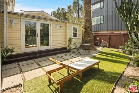 2477 Walnut Ave, Venice, CA 90291 photo 32