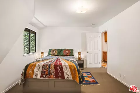 Bedroom - 55000 Daryll Rd, Idyllwild, CA 92549 photo 6 of 11