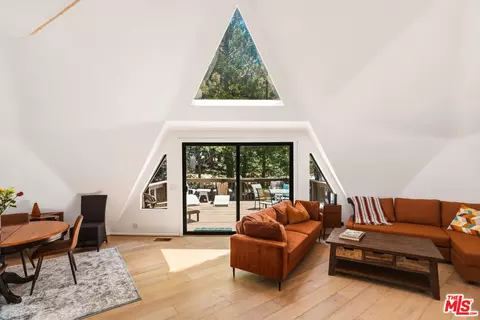 Living - 55000 Daryll Rd, Idyllwild, CA 92549 photo 1 of 7