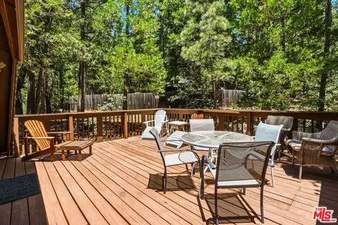 Exterior - 55000 Daryll Rd, Idyllwild, CA 92549 photo 3 of 9