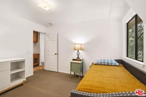 Bedroom - 55000 Daryll Rd, Idyllwild, CA 92549 photo 8 of 11