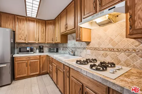 Kitchen - 55000 Daryll Rd, Idyllwild, CA 92549 photo 4 of 4