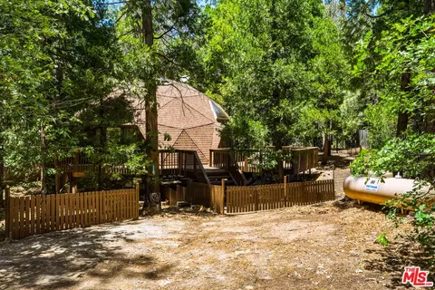 Exterior - 55000 Daryll Rd, Idyllwild, CA 92549 photo 6 of 9