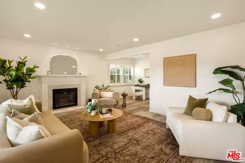 2616 N Buena Vista St, Burbank, CA 91504