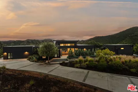 3649 Kanan Rd, Agoura Hills, CA 91301