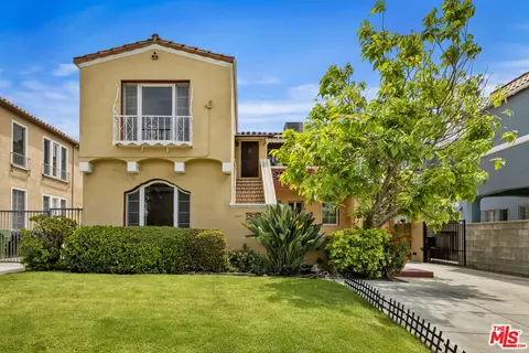 844 S Curson Ave, Los Angeles, CA 90036