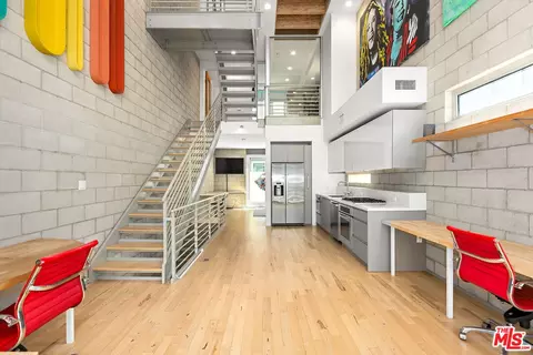 3450 Cahuenga Blvd #607, Los Angeles, CA 90068
