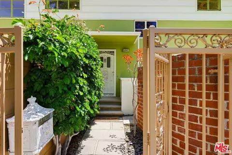 5314 Village Grn, Los Angeles, CA 90016