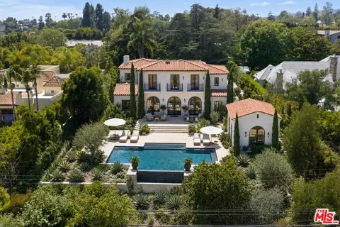 160 N Cliffwood Ave, Los Angeles, CA 90049