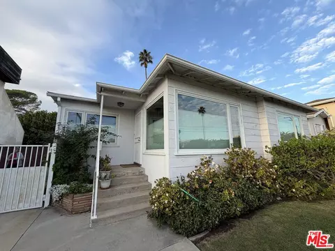 12207 Palms Blvd, Los Angeles, CA 90066