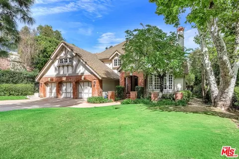 3225 Iredell Ln, Studio City, CA 91604
