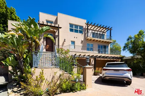 20640 Medley Ln, Topanga, CA 90290