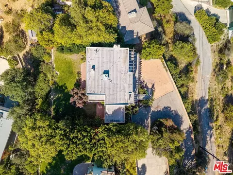 20640 Medley Ln, Topanga, CA 90290