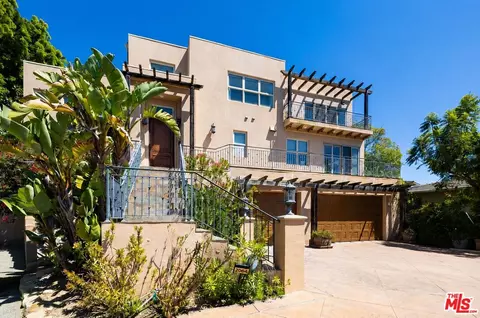 20640 Medley Ln, Topanga, CA 90290