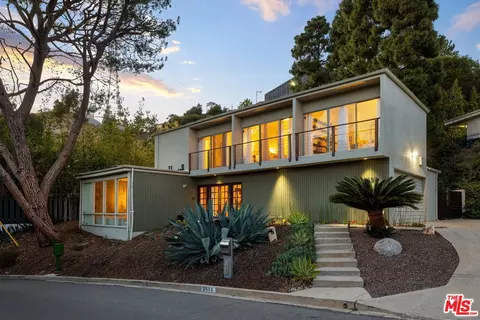 2650 Greenvalley Rd, Los Angeles, CA 90046
