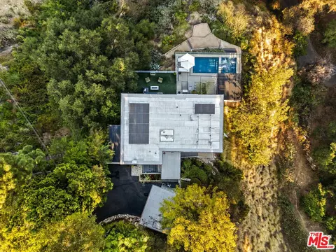 View/Area - 1290 Rancheros Rd, Pasadena, CA 91103 photo 1 of 6