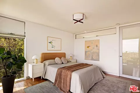 Bedroom - 1290 Rancheros Rd, Pasadena, CA 91103 photo 5 of 14
