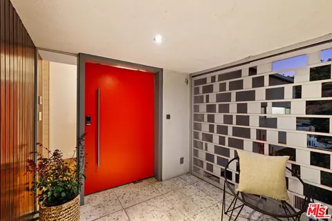 Entry Way - 1290 Rancheros Rd, Pasadena, CA 91103 photo 3 of 3