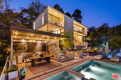 Exterior - 1290 Rancheros Rd, Pasadena, CA 91103 photo 7 of 18