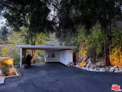 Exterior - 1290 Rancheros Rd, Pasadena, CA 91103 photo 16 of 18