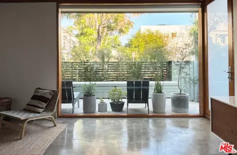 745 Navy St, Santa Monica, CA 90405