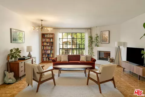 1539 Greenfield Ave #102, Los Angeles, CA 90025