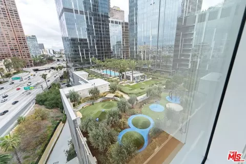 889 Francisco St #1508, Los Angeles, CA 90017