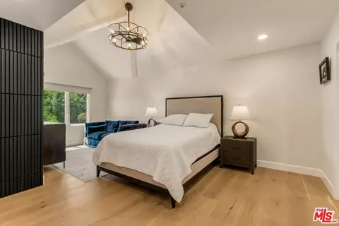 Bedroom - 1432 Rutherford Dr, Pasadena, CA 91103 photo 4 of 6