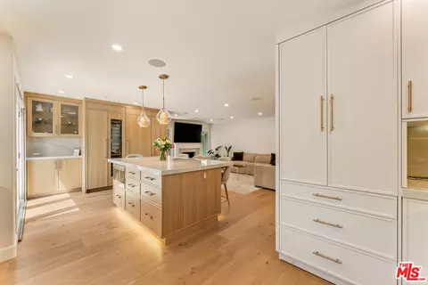 Kitchen - 1432 Rutherford Dr, Pasadena, CA 91103 photo 4 of 6