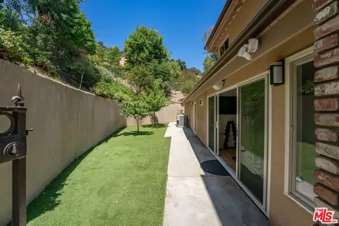 Exterior - 1432 Rutherford Dr, Pasadena, CA 91103 photo 10 of 13