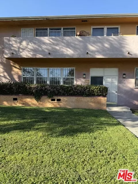 3311 W 78th St #112, Los Angeles, CA 90043