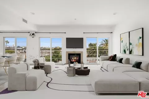 8555 Cashio St #PH 4, Los Angeles, CA 90035
