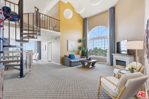 1457 Reeves St #301, Los Angeles, CA 90035