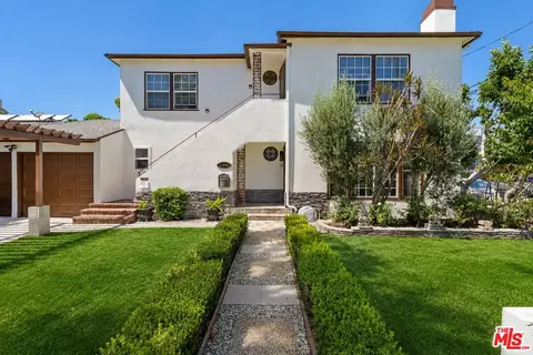 11241 Peach Grove St, North Hollywood, CA 91601