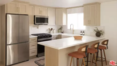 3030 Valle Vista Dr #27, Los Angeles, CA 90065