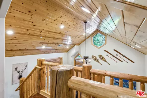 Entry Way - 675 Elm St, Big Bear Lake, CA 92315 photo 5 of 5