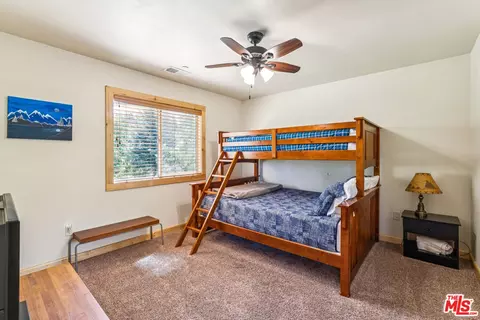 Bedroom - 675 Elm St, Big Bear Lake, CA 92315 photo 5 of 6