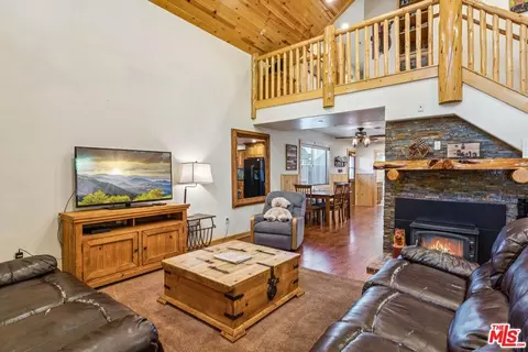 Living - 675 Elm St, Big Bear Lake, CA 92315 photo 1 of 2