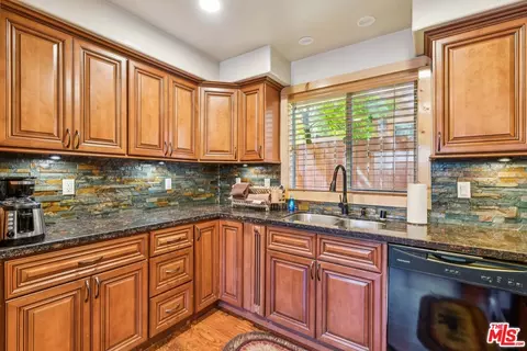 Kitchen - 675 Elm St, Big Bear Lake, CA 92315 photo 3 of 3