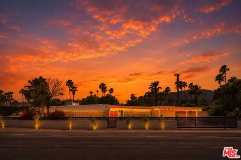 1979 E Alejo Rd, Palm Springs, CA 92262