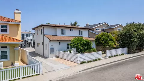 2107 Pullman Ln, Redondo Beach, CA 90278