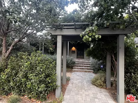 5105 Morella Ave, Los Angeles, CA 91607