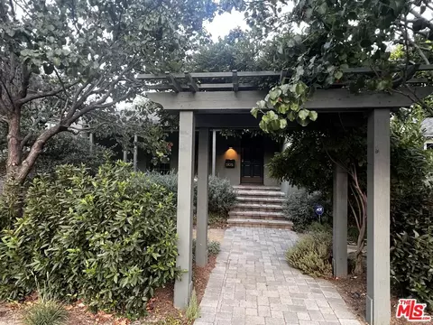 5105 Morella Ave, Los Angeles, CA 91607