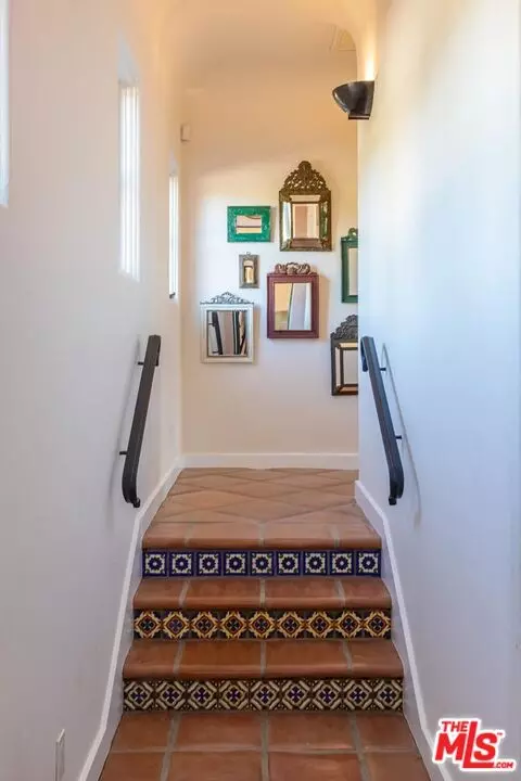 Entry Way - 202 Canada St, Ojai, CA 93023 photo 2 of 3